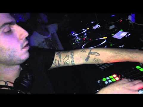 06.03//SIMON RICCI OPENING ACT FOR MICHEL CLEIS at GRAYS ROOM (Milan,Ita)