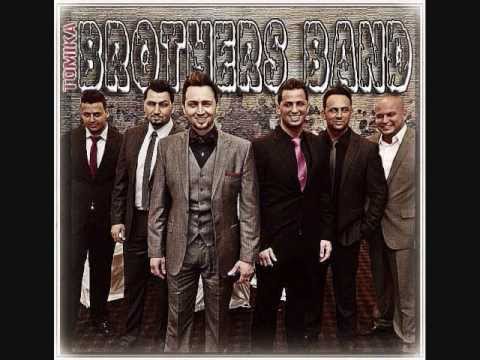 Munadhel Tomika & Brothers Band Siskani 04-08-13