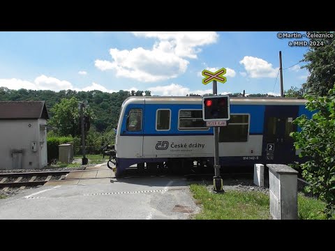 železniční přejezd Dalešice - P2702 / 23.06.2024 / Czech railroad crossing