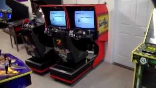 Sega's Daytona USA (video 3!) Gameplay - Cabinet Overview, Arcade classic !