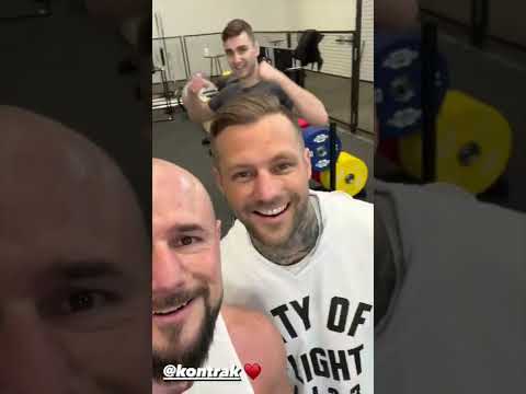 KontraK & coachvarol - Too much leg training😁🤣 "Stay tuned" F.D.H.D.D.H. DELUXE BOX 🔥💯 (8.4.22)