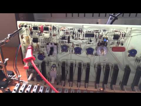 ARP AXXE Restoration (Part 3) - Troubleshooting Sample & Hold, Portamento, CV Memory circuits