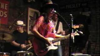 Rosie Flores - This Cat&#39;s In The Doghouse