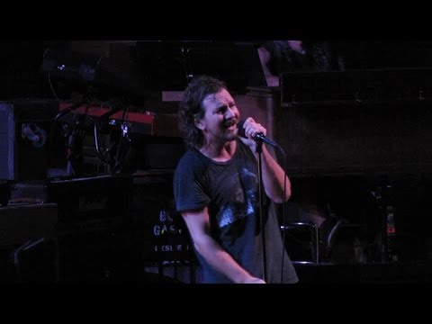 Pearl Jam: Nothingman [HD] 2010-05-15 - Hartford, CT