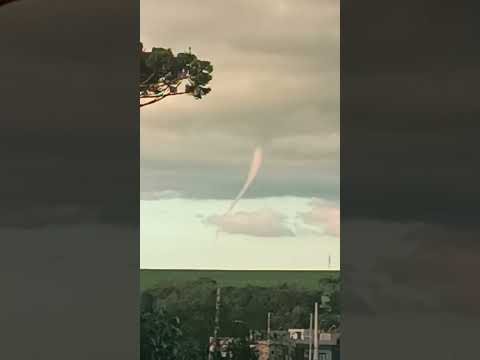 Nuvem Funil / Tornado Cascavel PR - 19/04/2026