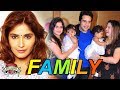 Aarti Singh Family With Parents, Brother & Boyfriend | Bollywood Gallery