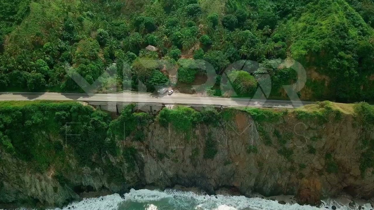 Acantilado junto a via en la Guajira P1