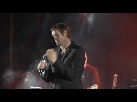 Blue Eyes - Arno Carstens Wingz Performance