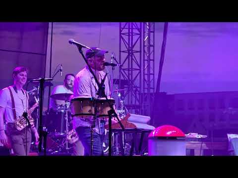 Lawrence ft. Allen Stone & Swatkins - (You Make Me Feel Like) A Natural Woman