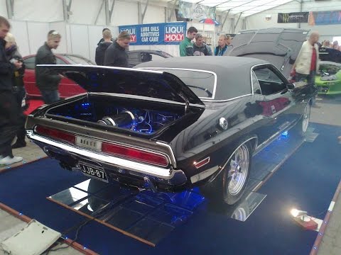 1970 Dodge Challenger R/T 572 Hemi @ Motoshow 2011