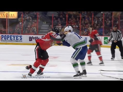 Derek Dorsett vs Mark Borowiecki