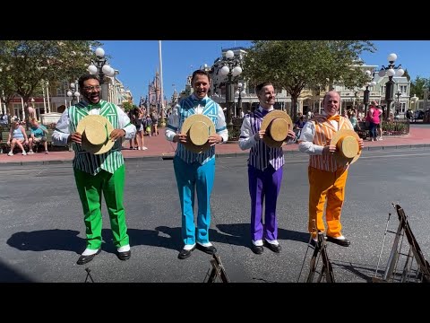 The Dapper Dans at Magic Kingdom (FULL SHOW)