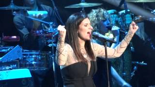 Laura Pausini - Donde quedo solo yo - Arena Ciudad de México (28-nov-2014)
