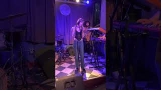 LEEZY - THE DRESS (Blonde Redhead)