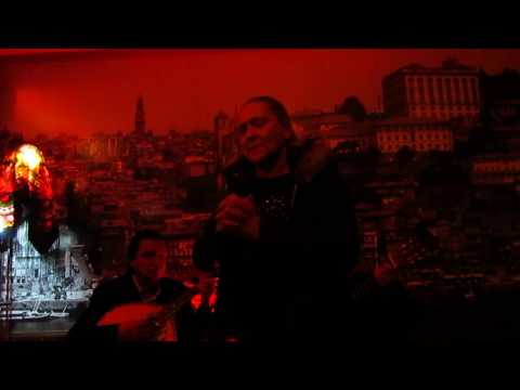 MARIA DO CÉU FADO , NO RESTAURANTE RETIRO DO FADO , NO PORTO