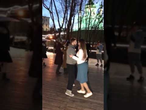 Beautiful Street Folk Performance and Dance on the Streets of Kyiv, Ukraine