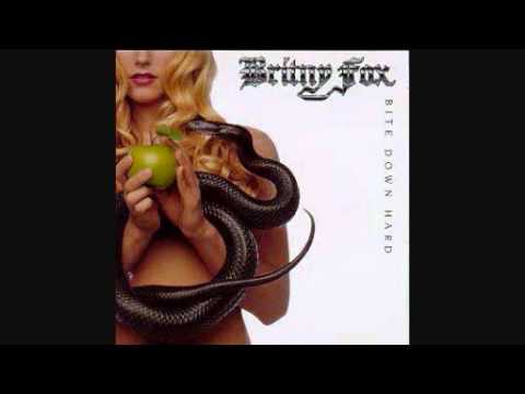 Britny fox - Six guns loaded (lyrics)