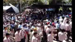 preview picture of video 'Fiesta de las cruces 2009 Luricocha-Huanta-Ayacucho'