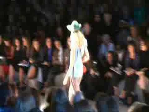 Milan Fashion Week: Sportmax (s/s 2009)