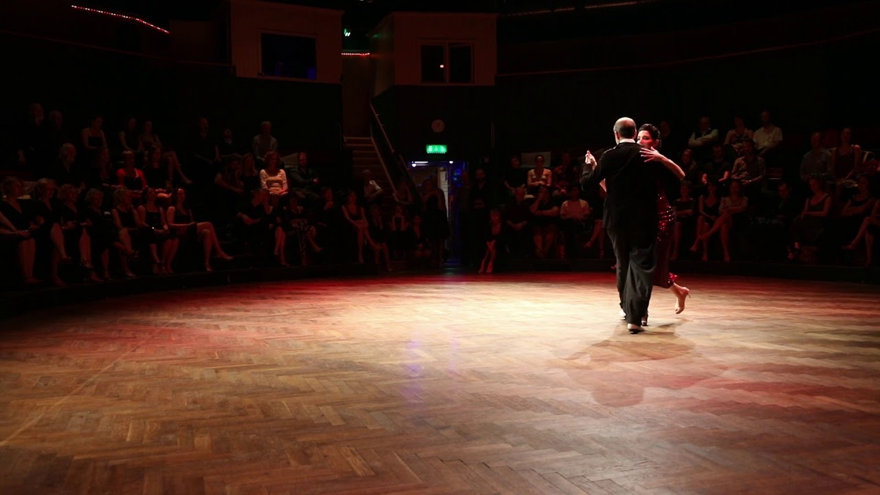 Cecilia Piccinni and Daniel Carlsson - Piringundin by Juan D'Arienzo