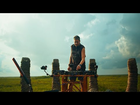 OLIVER KOLETZKI at Tulum for Pulse Wave Tv / Beat 100.9 Fm