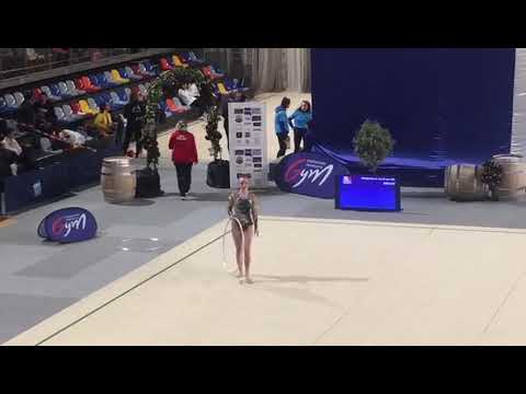 Clara Vanneste cerceau