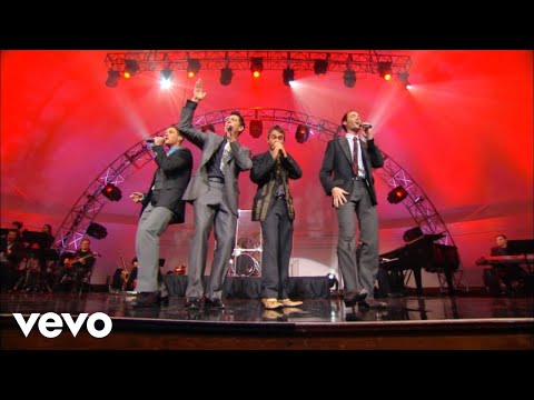 Bill & Gloria Gaither - The Old Landmark [Live] ft. Ernie Haase & Signature Sound