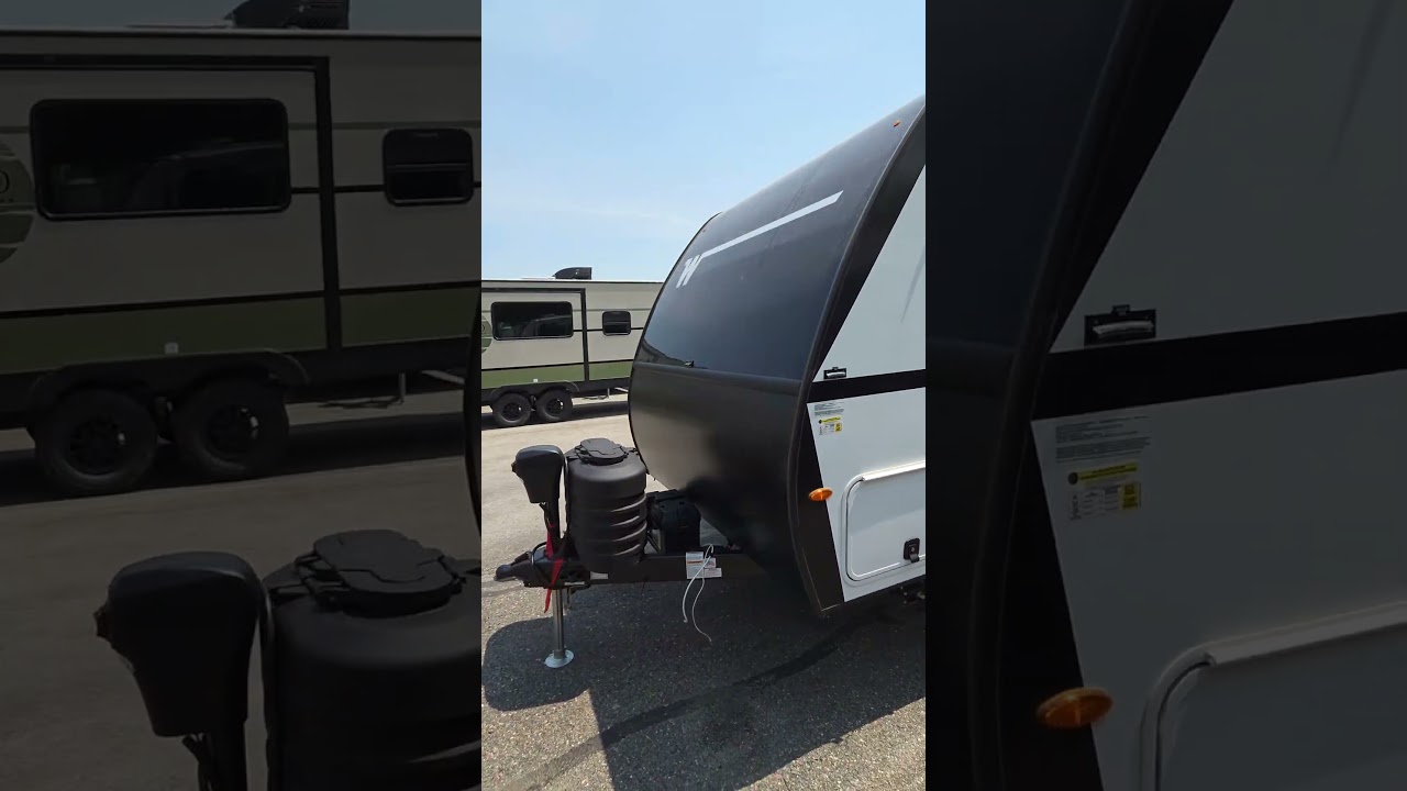 2026 Winnebago Micro Minnie 2200FBH TRAVEL TRAILER