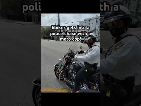 Surron gets chased by moto cop!!😳 #surron #ebike #electric #eride #emoto #lightbee #talaria
