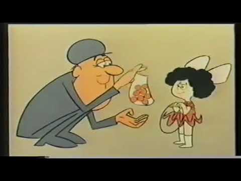 Thumbnail of the video: Gustav dovodi stvari u red | Puts things right (Gustavus - Gusztav cartoon)