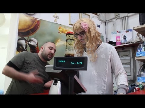 LA FAMIGLIA DI CAROLINA A LAVORO - Carmine Migliaccio