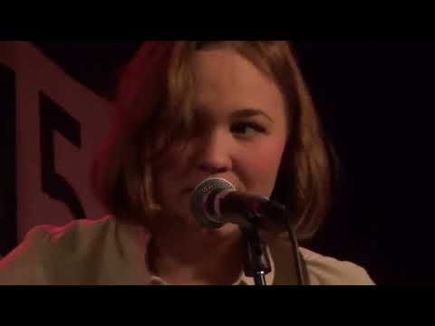 MELINA BORGLOWE "Sunflower Meadow" (Live @ Manifest on Tour 2015, Fasching Stockholm)