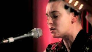 Sinead O&#39;Connor - I Don&#39;t Know How To Love Him