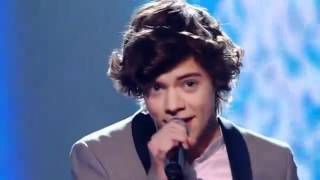 One Direction no X Factor &quot;All You Need Is love&quot; 7ª performance