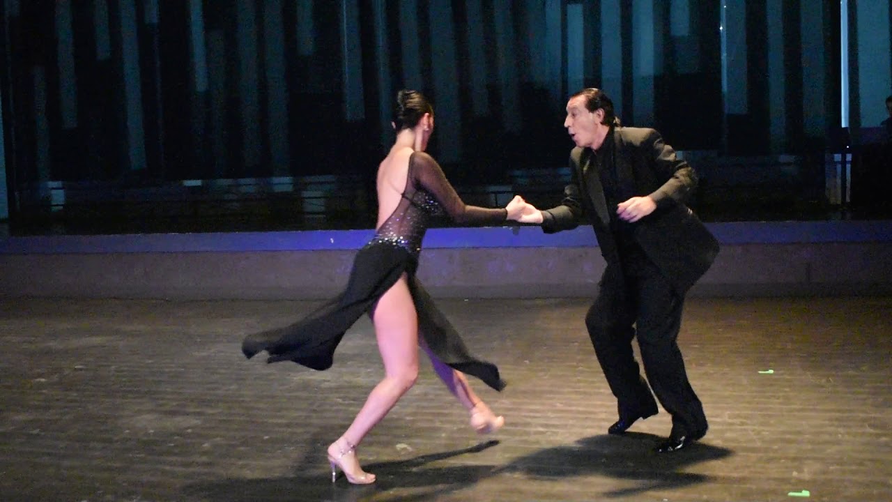 Elvis Presley - Hound Dog - Miguel Angel Zotto & Daiana Guspero  Athens 2/6/2018 4/4