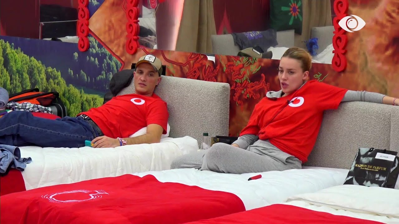 “Shihi gjërat ftohtë”/ Meritoni debaton me Heidin, ndërhyn Romeo: O mushkë, ik në dhomë të rrëfimit