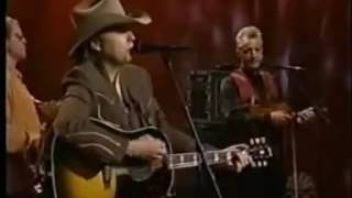 DWIGHT YOAKAM - &quot;What Do You Know About Love&quot; (Leno 11/3/00)