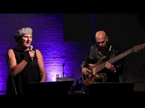 SUSTO e SORANZIO live in NEW YORK - CHE SENSO HA