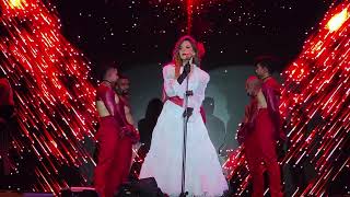 Gloria Trevi - Esa hembra es mala (grito de independencia cancun)