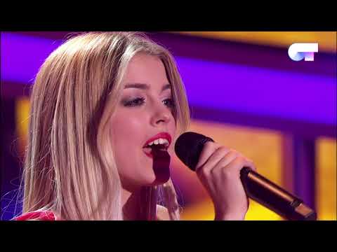 VIVO POR ELLA - Nerea y Alex Casademunt | OT 2017 | Gala Navidad