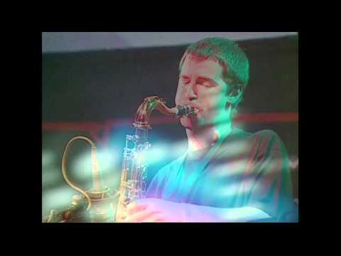 Cinematic Orchestra "Theme de Yoyo" Live at Cargo 2002