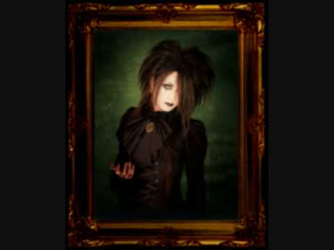 Moi Dix Mois-Monophobia