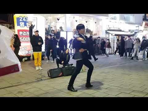 20221227 홍대 전 엠와이엠(MYM) 멤버 (Yu Kagawa 카가와 유-효진-신화) 버스킹 04 - 빨간 맛 (Red Flavor) _ Red Velvet (레드벨벳)