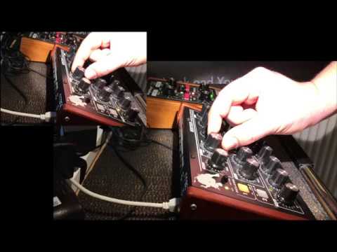 GIUFJ - LNJ 1 - Moog Minitaur Ambient/ Moogerfooger Phaser/ Boss RV-6 Reverb. No words, just music