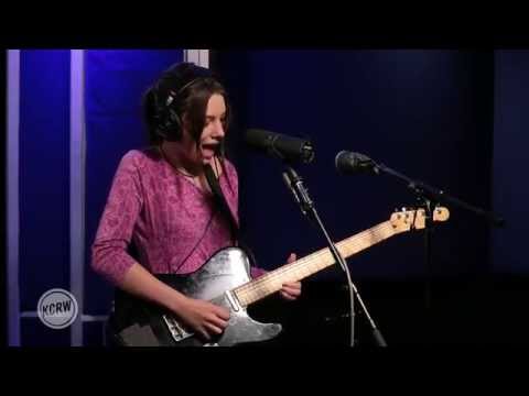 Ellie Rowsell