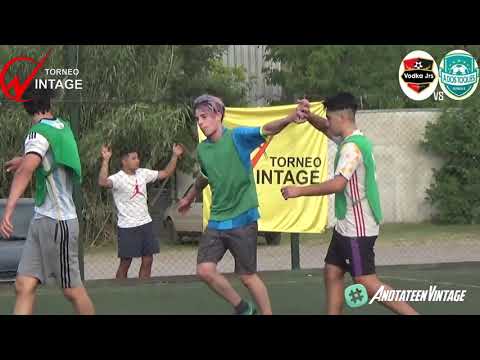 A Dos Toques Vs Vodka Juniors (Amistoso)