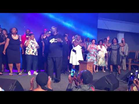 Luther Barnes - God’s Grace(Andrew Shannon Gospel Music Celebration)