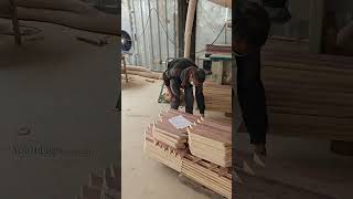 Download lagu Woodworking 101 Cara menggunakan penggiling untuk pengamplasan. mp3