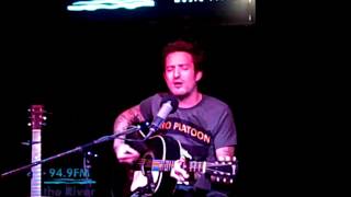 Frank Turner - Glorious You (KRVB Radio Acoustic)