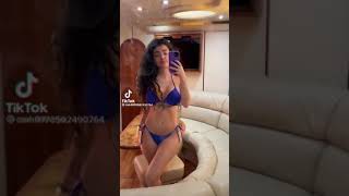 Tiktok babe in a bikini can work it